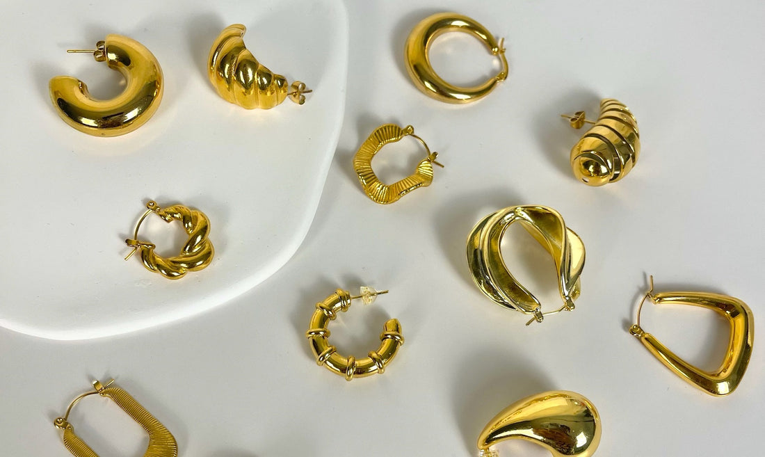 How to Wear Jewelry to Look Classy