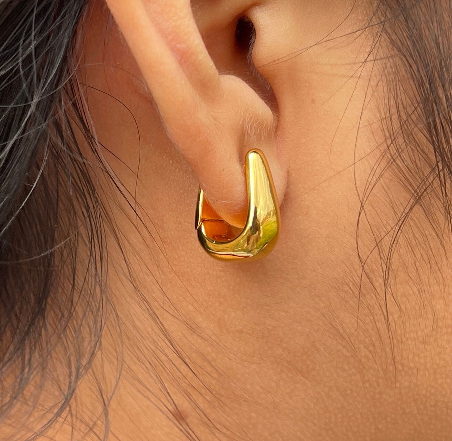 Teardrop Dome Hoop Earrings - 18k Gold Plated