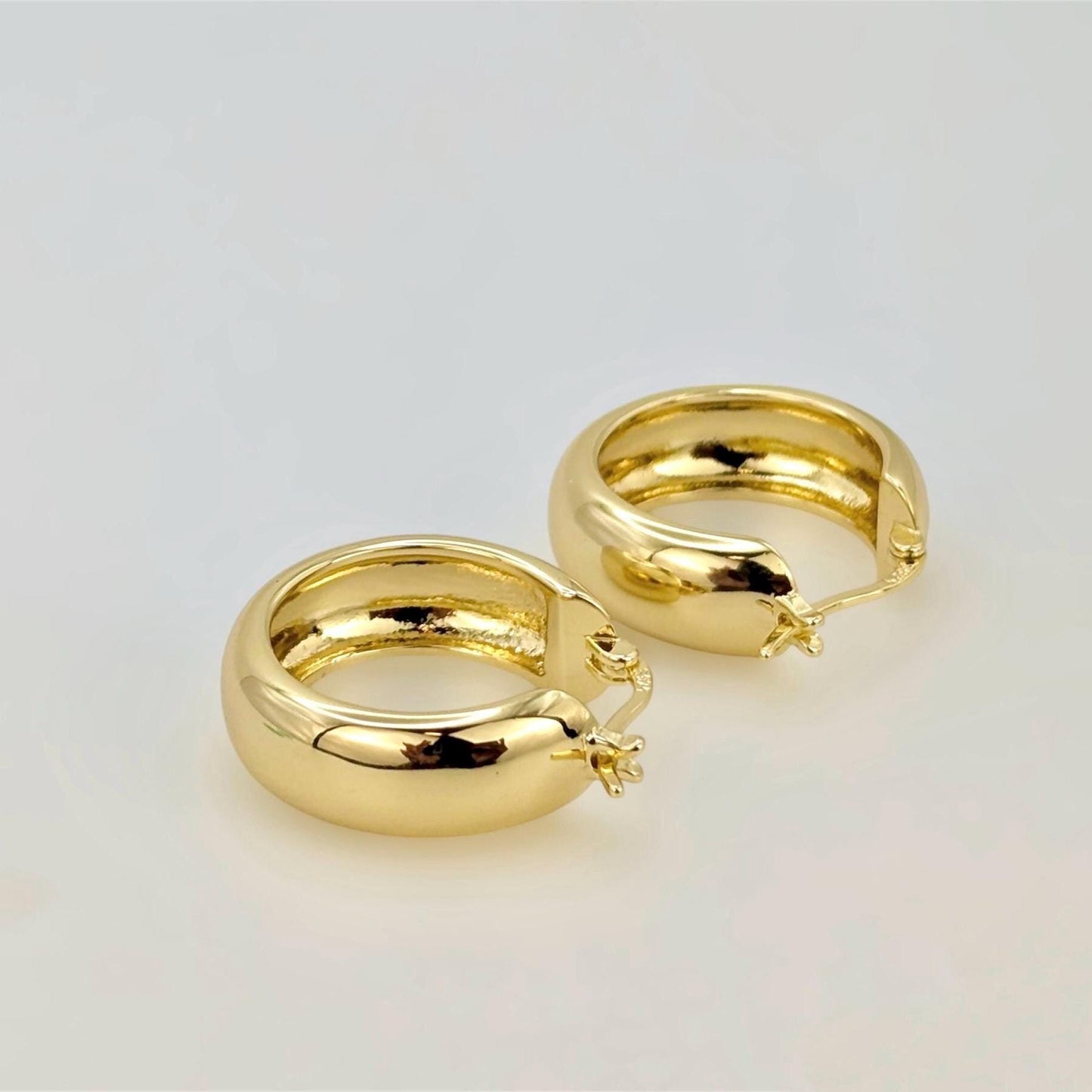 Medium Statement Hoops
