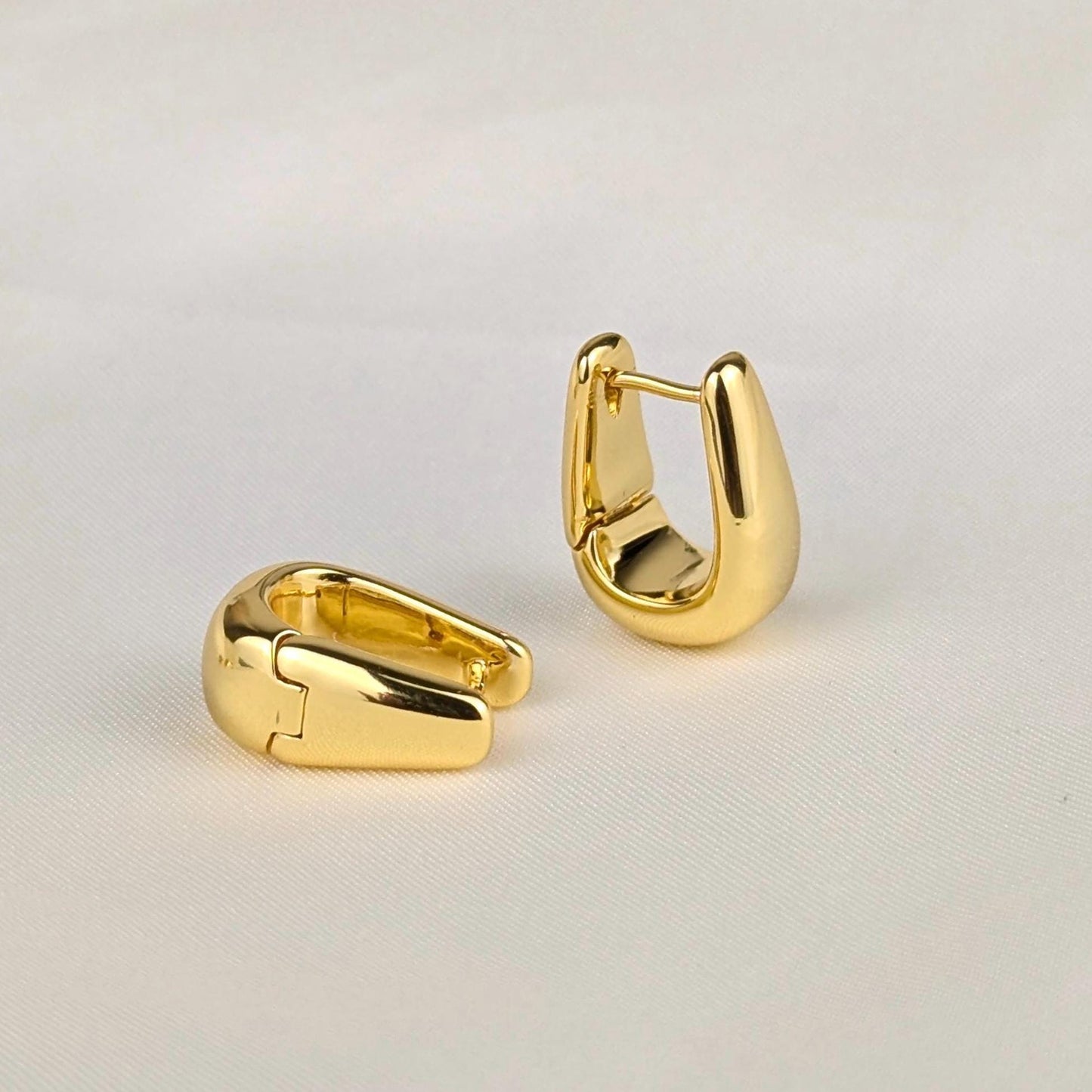 Teardrop Dome Hoop Earrings - 18k Gold Plated