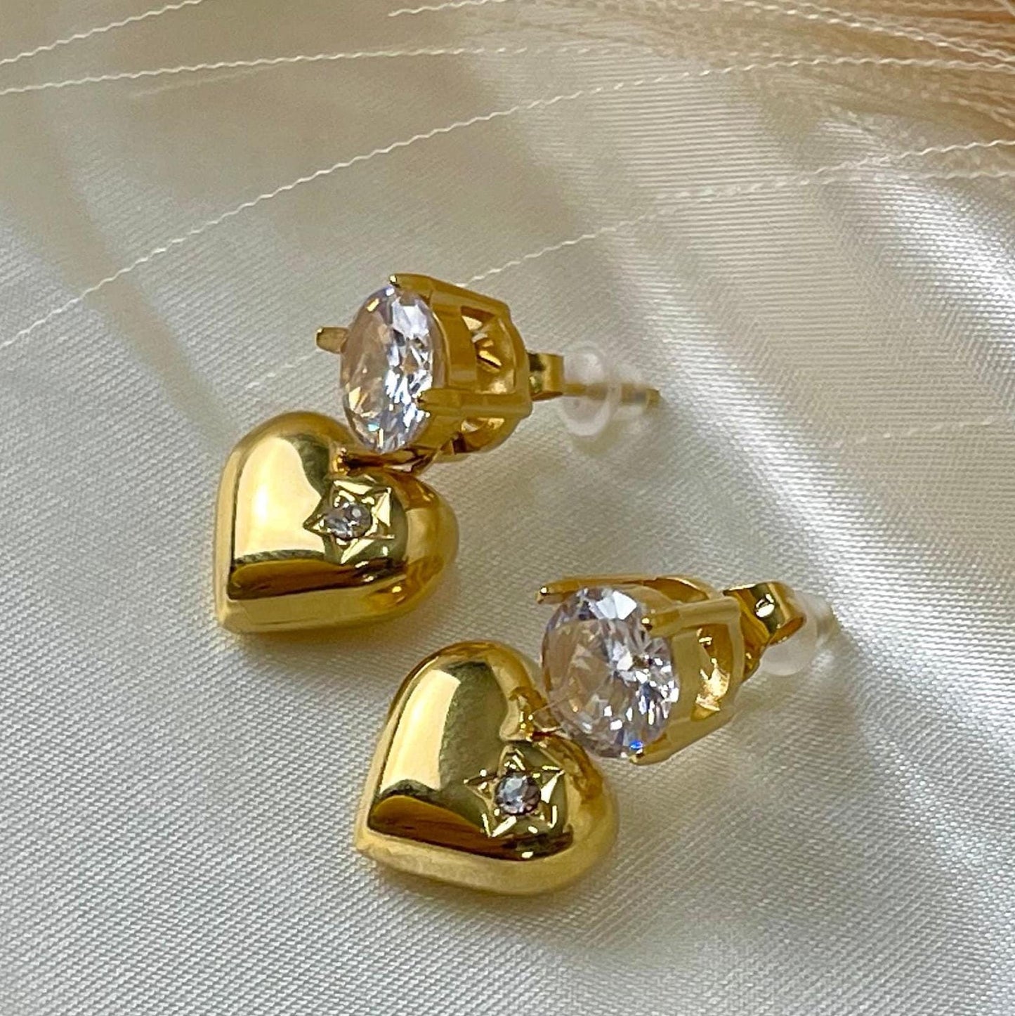 Diamond Heart Drop Earrings - 18k Gold Plated