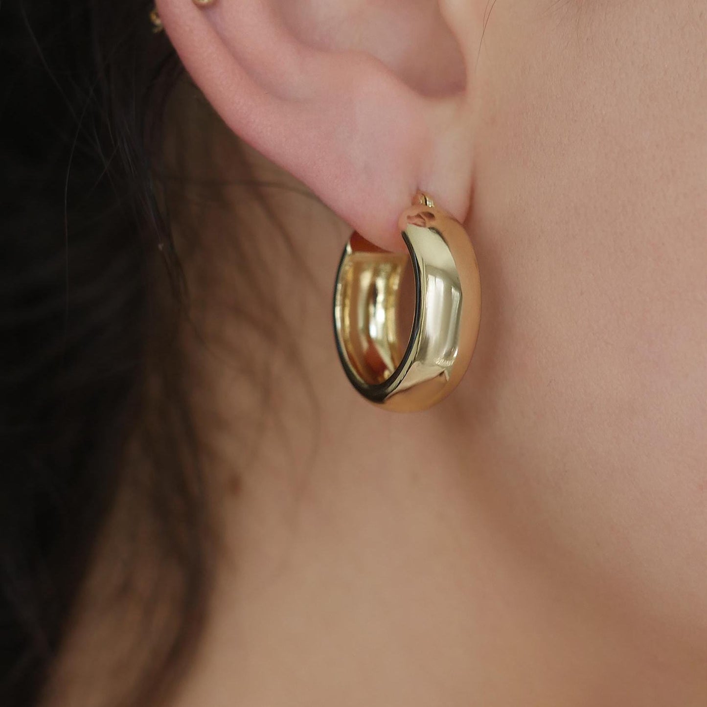 Medium Statement Hoops