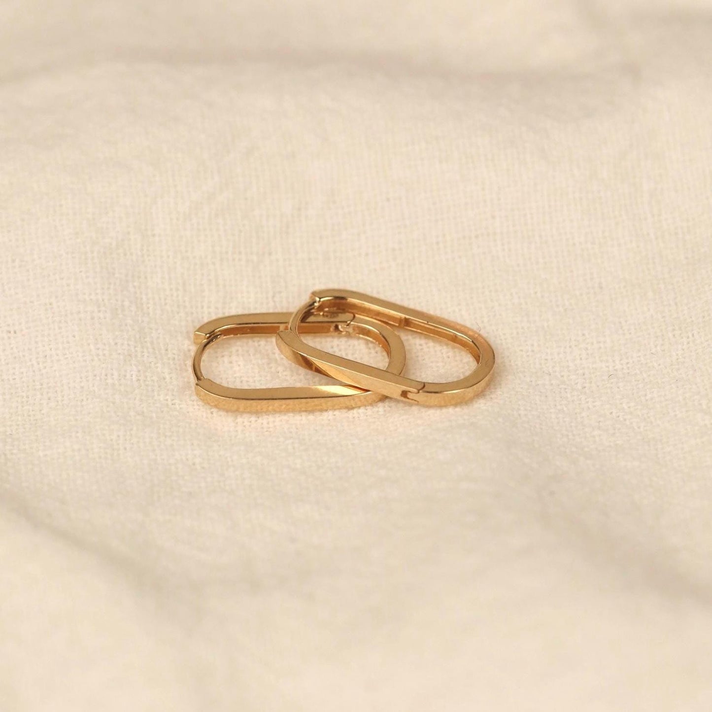 Oval Paperclip Earrings - 14k Solid Gold