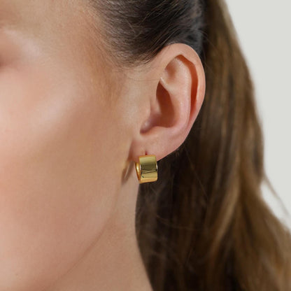 Basic Small Hoops - Gold Vermeil